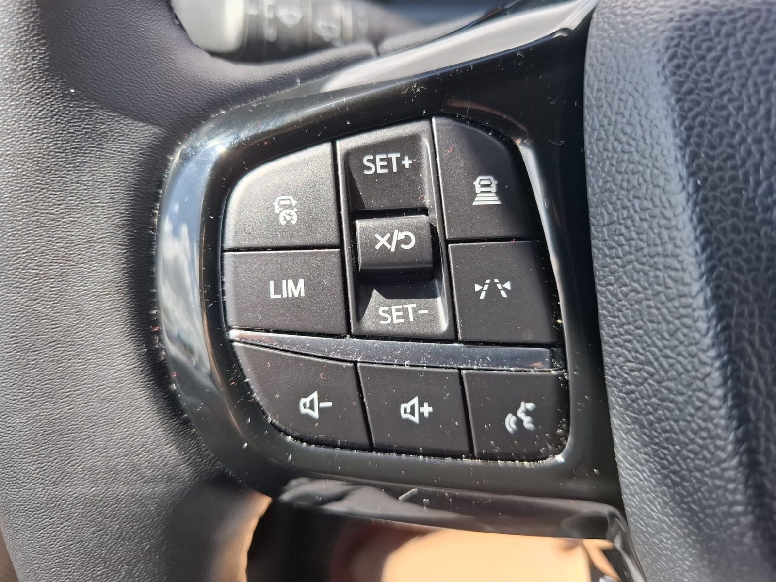 Fahrzeugabbildung Ford Tourneo Custom L1 Titanium X MATRIX*STANDH.*AHK