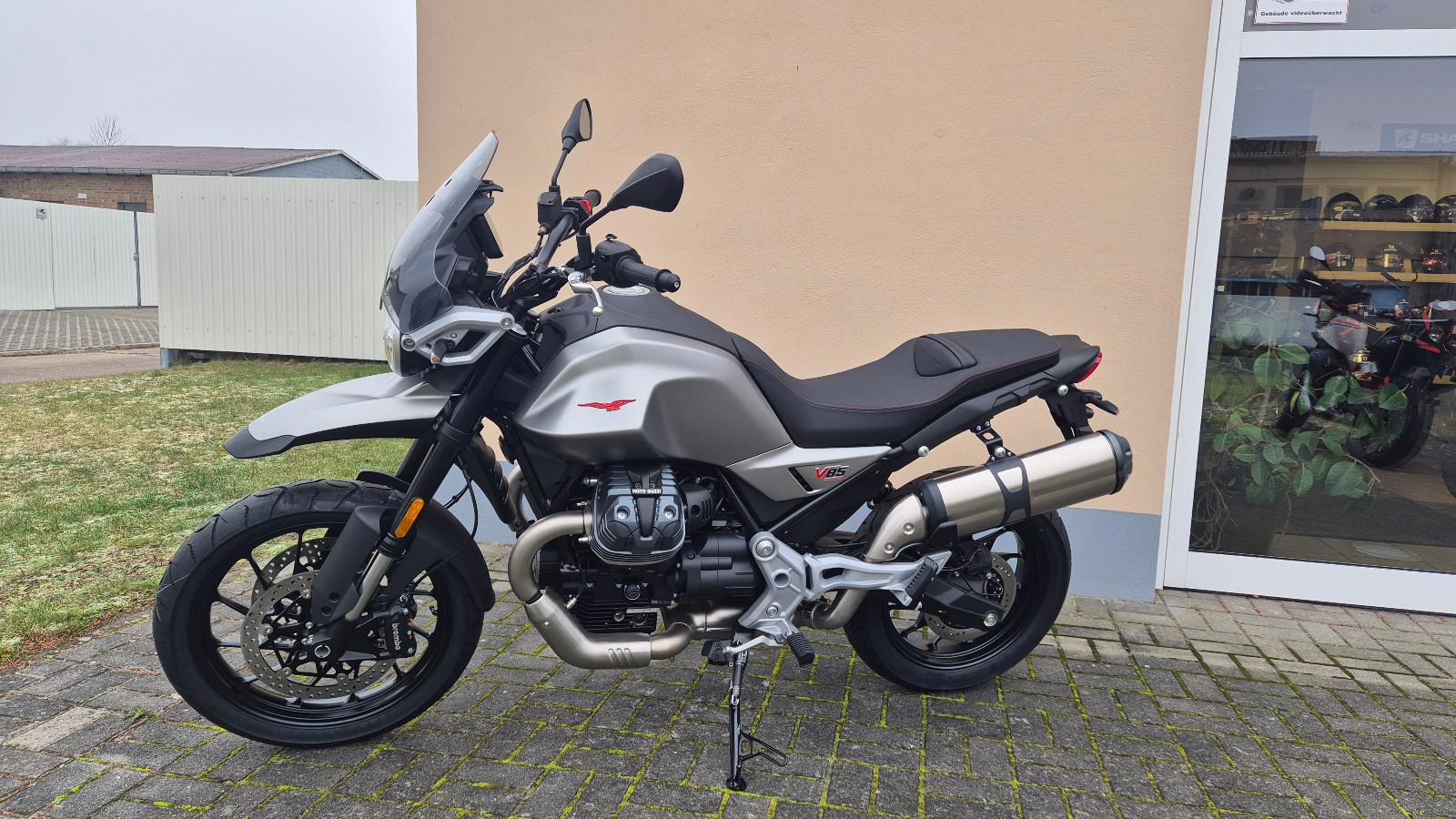 Moto Guzzi V85TT Strada E5+ (lagernd)
