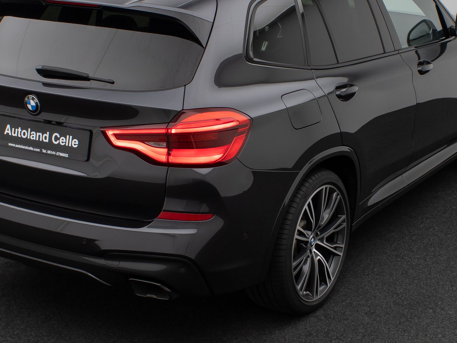 Fahrzeugabbildung BMW X3 M40d Panorama 360°HUD DAB H/K AHK 21Zoll Voll