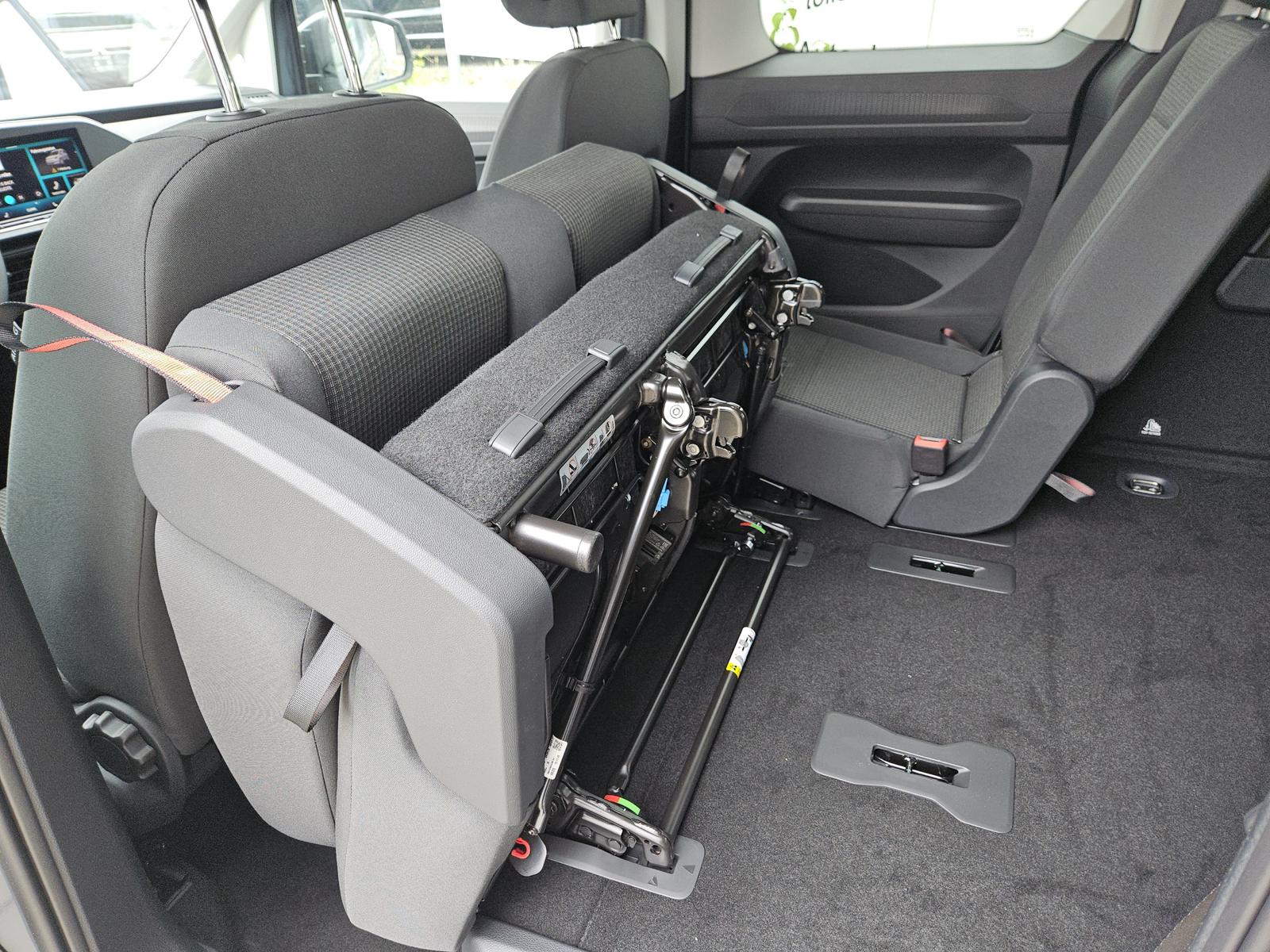 Volkswagen Caddy Limited 1.5 TSi AHK 4J. Garantie