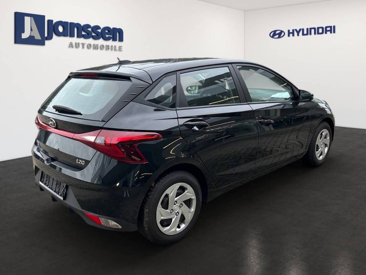 Fahrzeugabbildung Hyundai i20 Select Funktionspaket