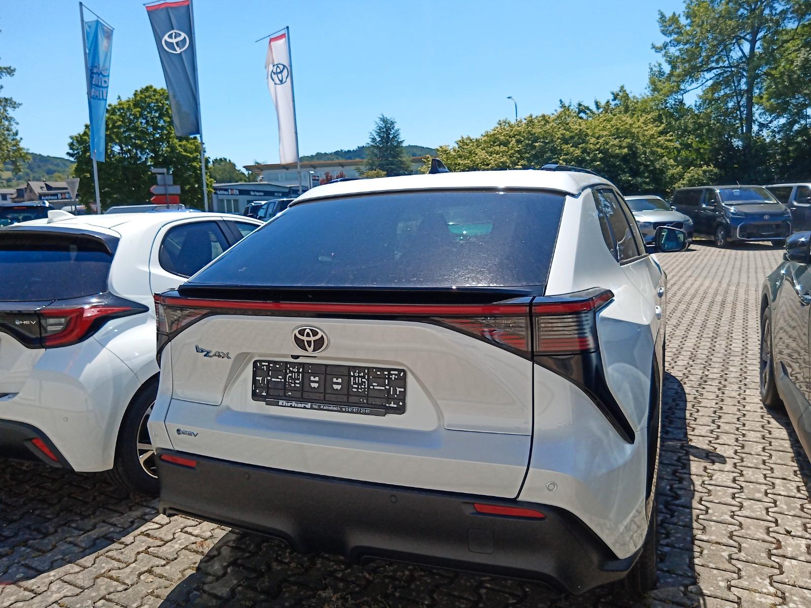Toyota bZ4X FWD Teamplayer