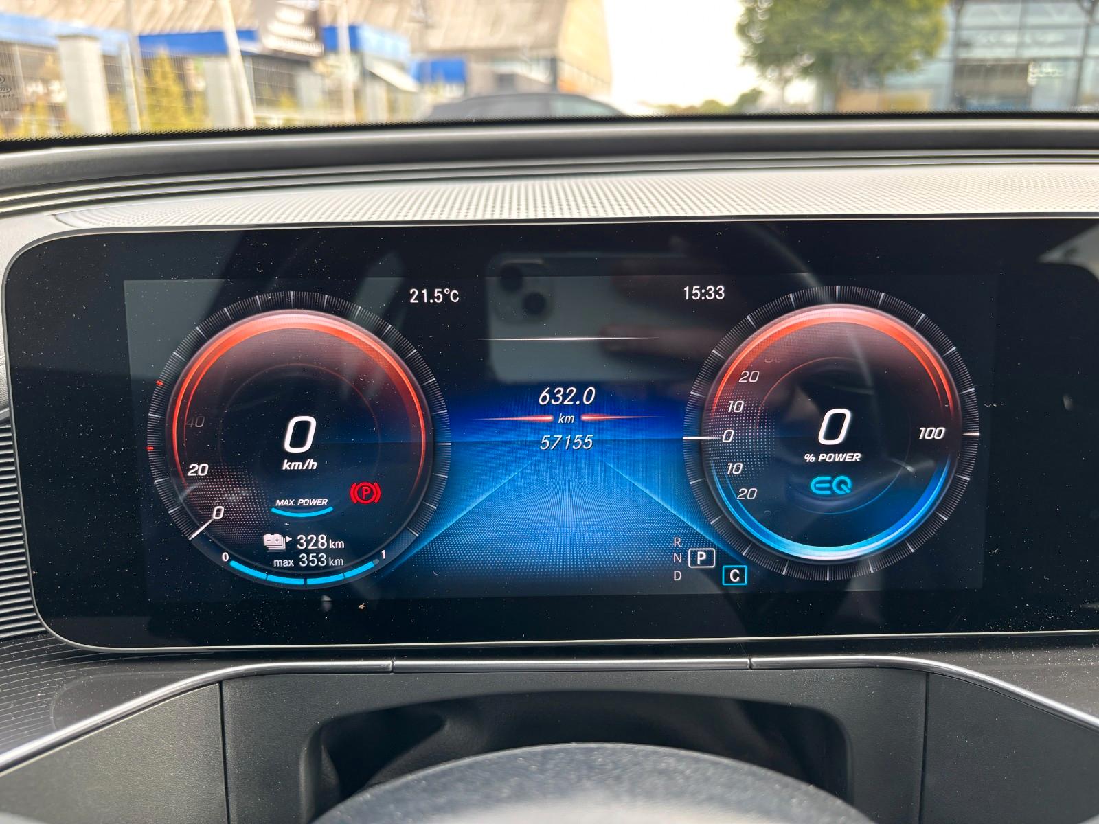 MERCEDES-BENZ EQC 400 4MATIC 408ch - MBUX - MULTIBEAM LED - CAMÉRA DE RECUL - NAVIGATION - APPLE CARPLAY