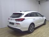 Hyundai i30 cw 1.6 CRDi Select SpurH DynLicht AUT - Hyundai i30 mit Diesel-Antrieb