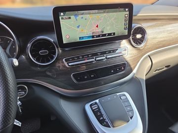 Mercedes V 250 - 8