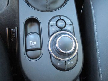 MINI Cooper SE - 9