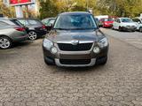 Skoda Yeti 1.2 TSI Ambition Plus Edition Climatronic - Skoda Yeti Gebrauchtwagen in Bochum