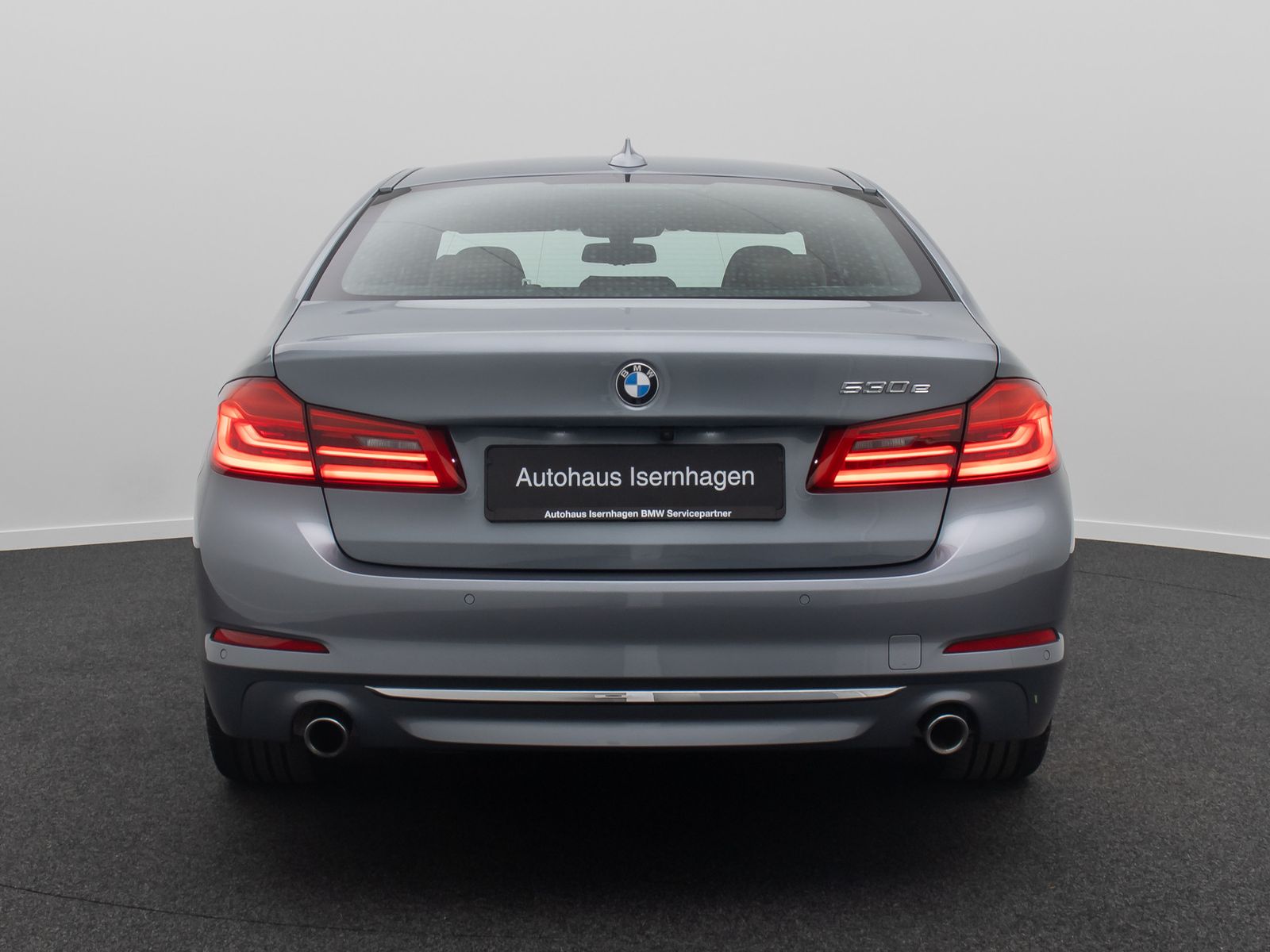 Fahrzeugabbildung BMW 530e Luxury Line ACC 360&deg; DAB Alarm Individual