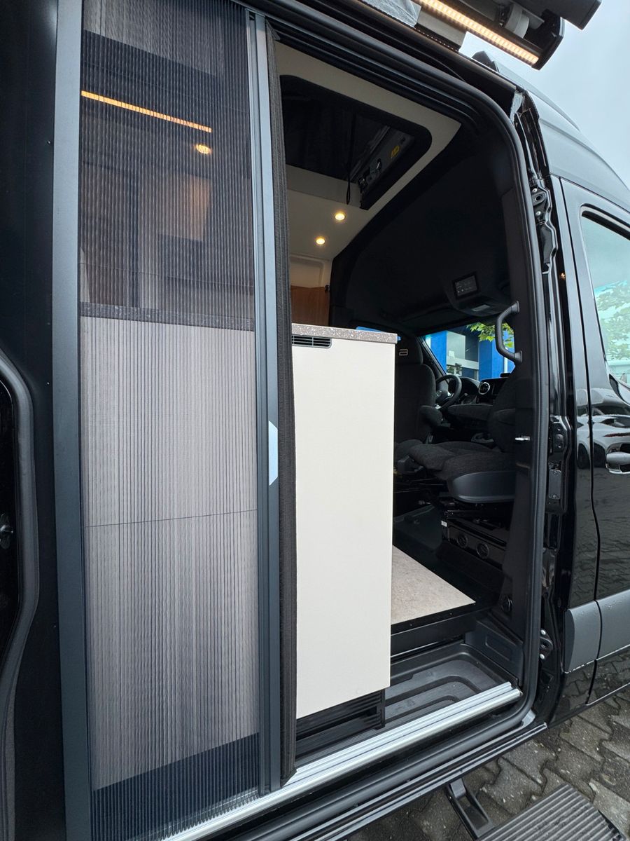 Fahrzeugabbildung Bürstner Habiton HMX 4x4 Schlafdach SIE SPAREN € 8.008,-!
