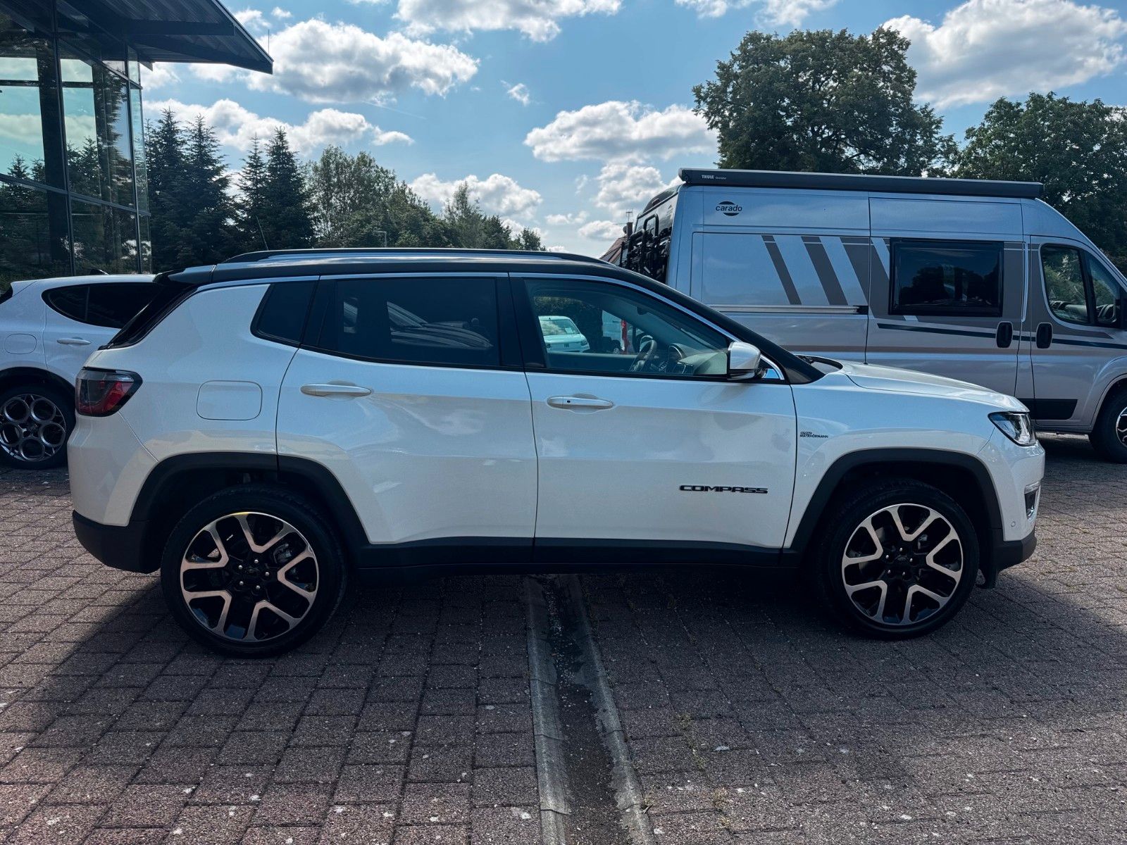 Fahrzeugabbildung Jeep Compass 1.4 Limited NAVI BEATS KAMERA ACC