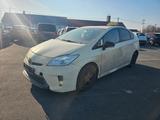 Toyota Prius Basis - Toyota Prius aus 2013