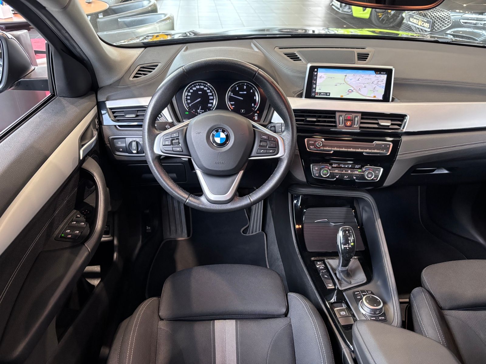 Fahrzeugabbildung BMW X2 xDrive 20 d Advantage AHK LED NAVI ALU