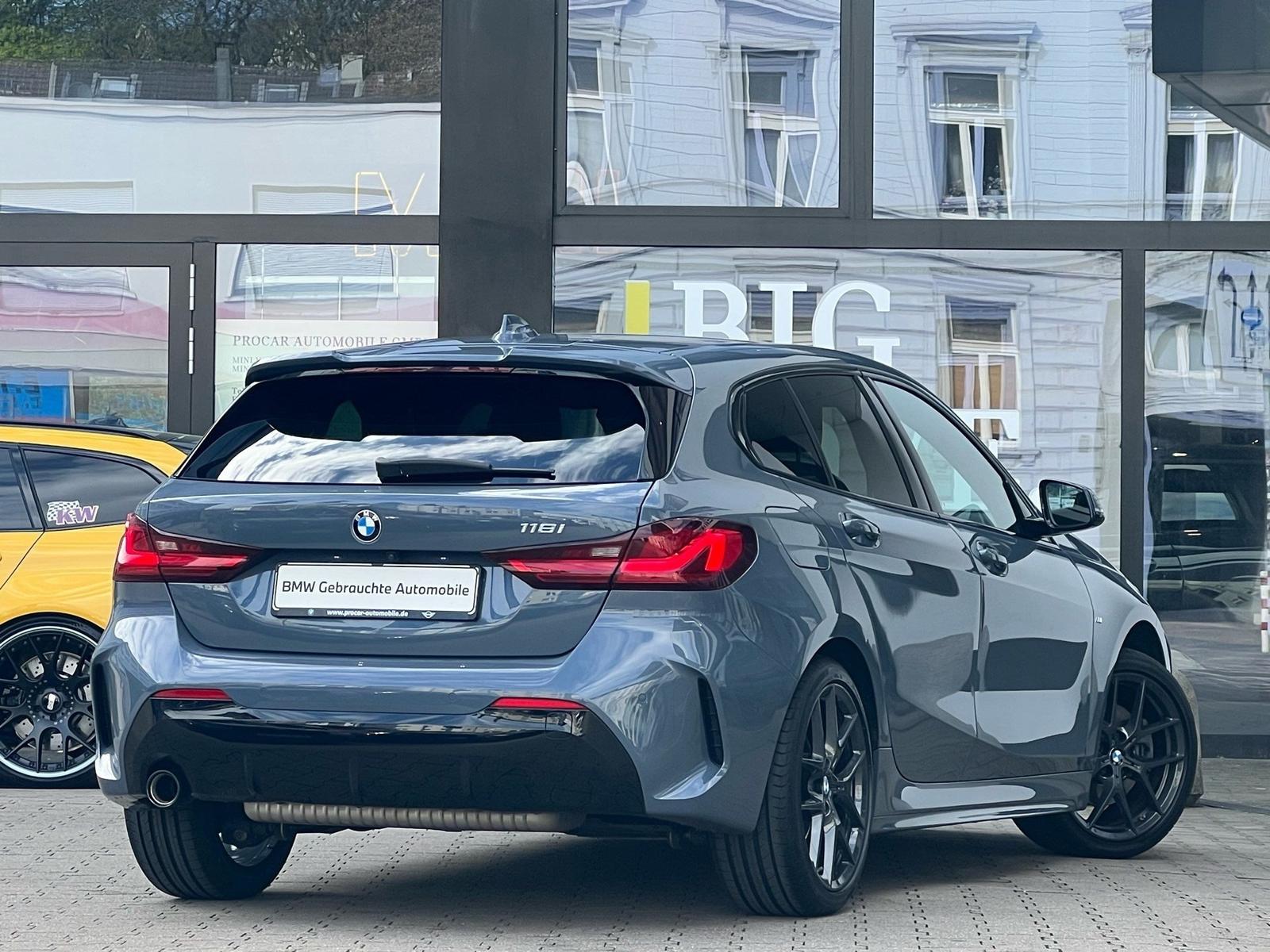 BMW 118i M Sport PA RFK LED HiFi Shz CarPlay 18" LMR
