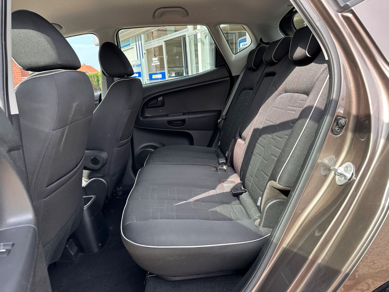 Fahrzeugabbildung Kia Venga 1.4 FIFA World Cup Edition SHZG/BT/Keyless