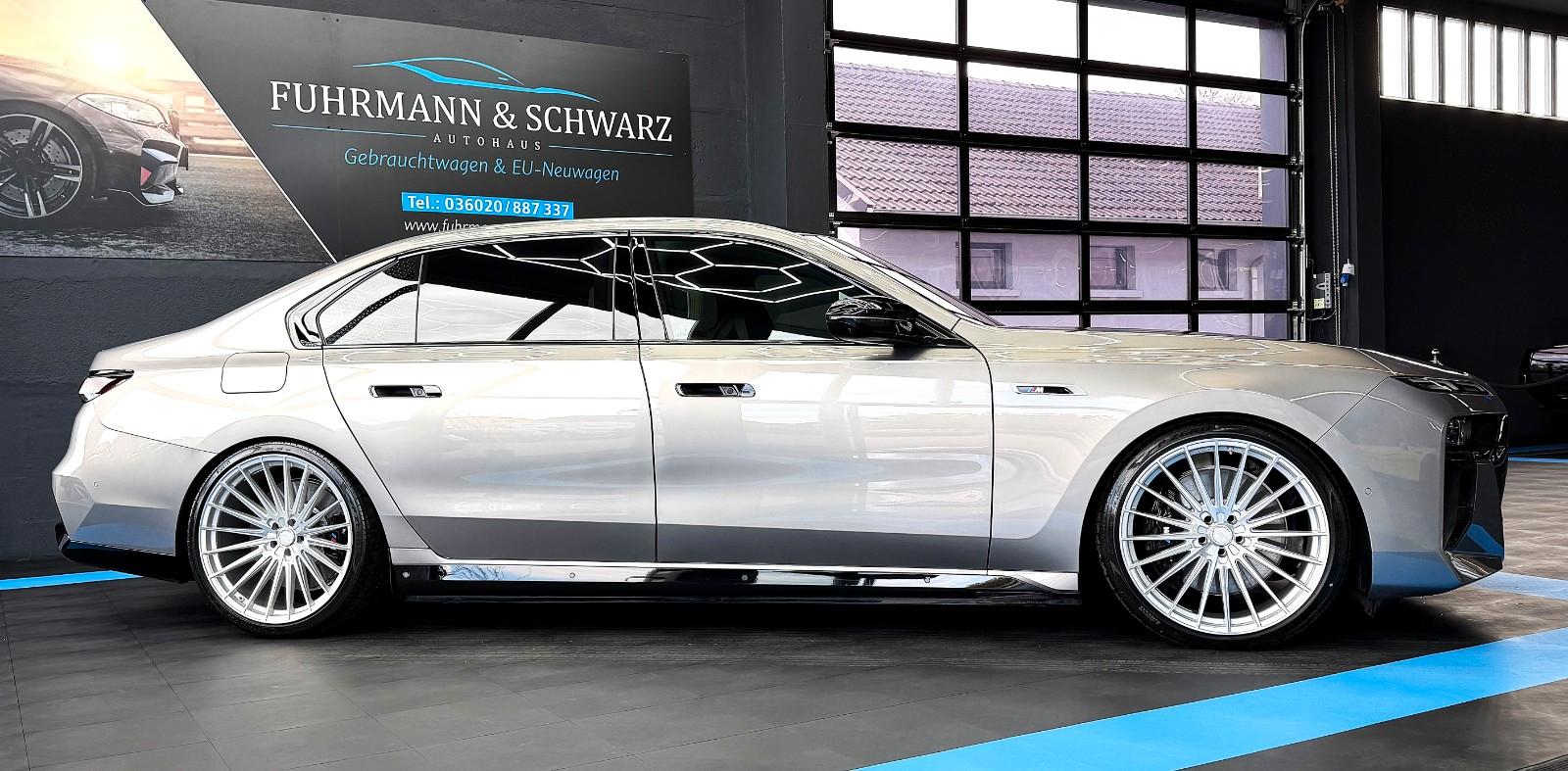 BMW M760e xDrive Innov.Pak+22Zoll+Sitzbelüft+Bo&Wilk