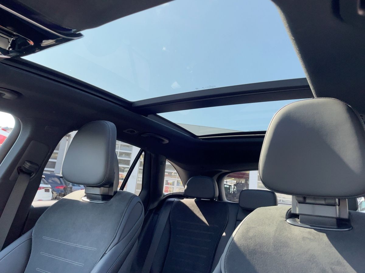 Fahrzeugabbildung Mercedes-Benz GLC 300 4M AMG/Night/Pano/360°/AHK