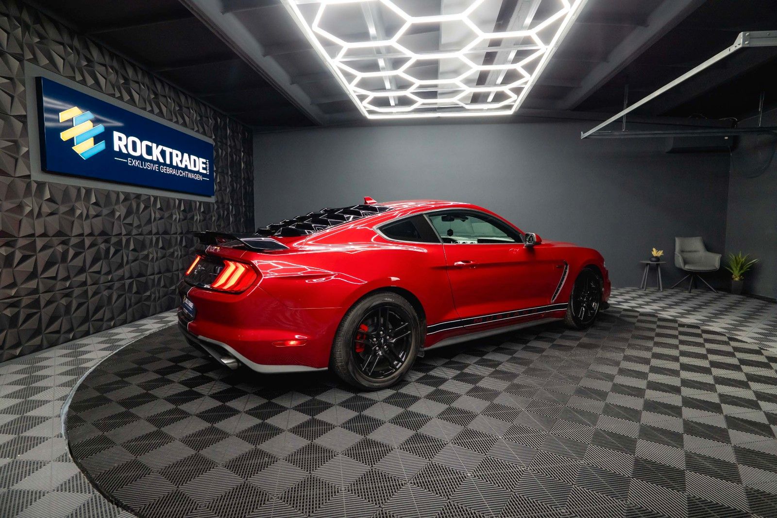 Fahrzeugabbildung Ford Mustang Shelby Coupe GT 350 Package Dark Horse