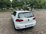 Volkswagen Golf VII Highline, 150 PS, 1. Hand, mit ACC - : V mit