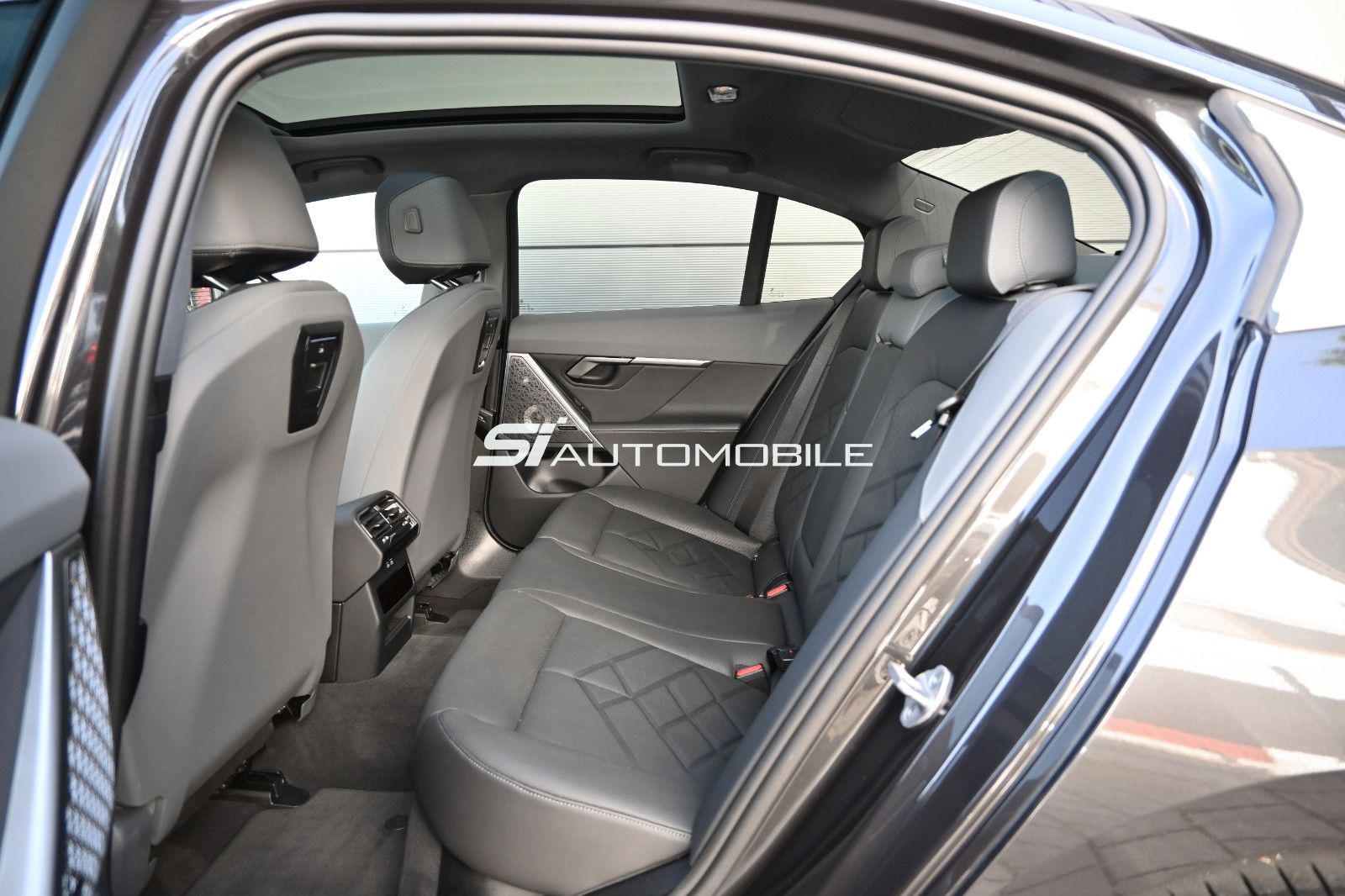 Fahrzeugabbildung BMW 530e Aut. °UVP 88.479€°ACC°B&W°PANO°MERINO°360°