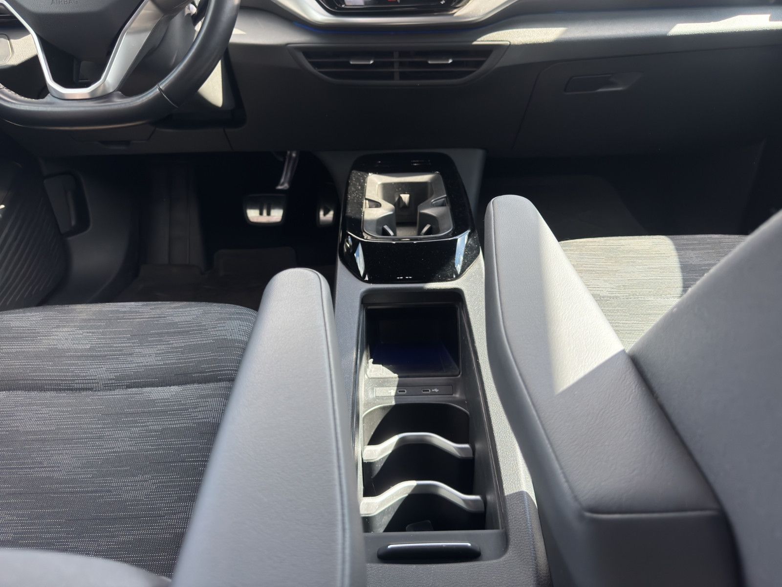 Fahrzeugabbildung Volkswagen ID.4 Pure Performance/ACC/Apple CarPlay/Ambiente