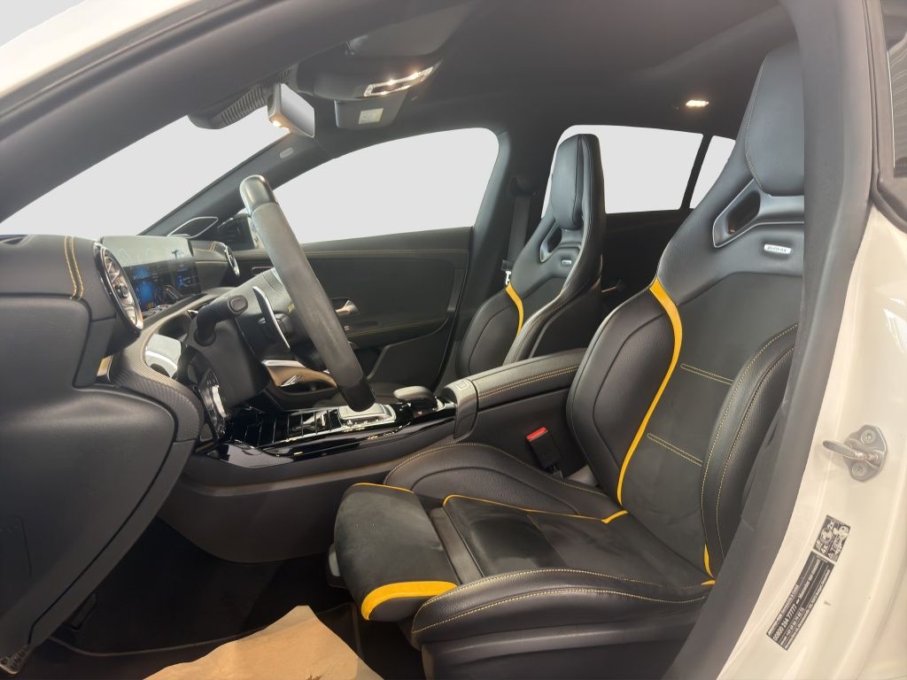 Fahrzeugabbildung Mercedes-Benz AMG CLA 45 S 4MATIC+ Shooting Brake Navi*Pano*SD