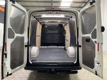Fahrzeugabbildung Volkswagen Crafter Kasten 35 mittel#ACC#Klima#Kamera#StHz.