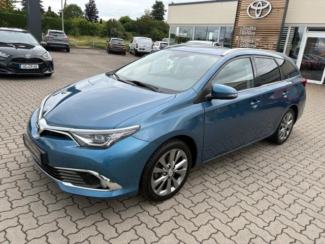 TOYOTA Auris Touring Sports