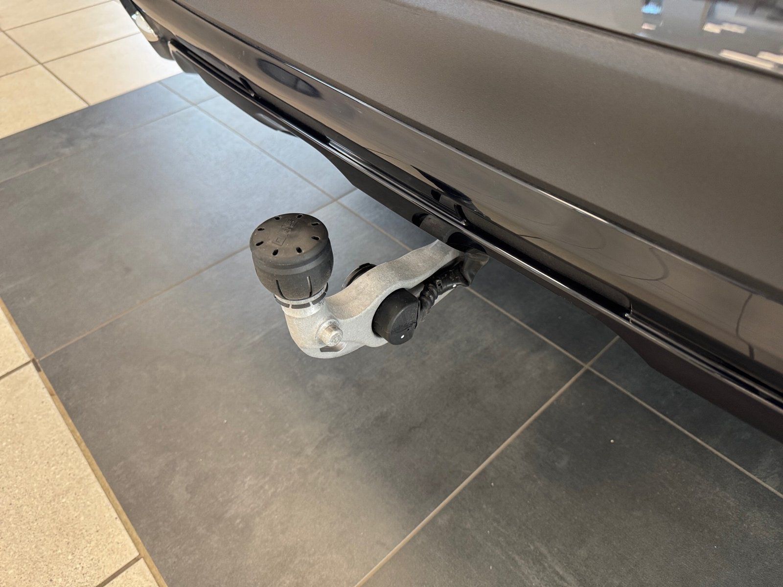 Fahrzeugabbildung Mercedes-Benz GLC 200 4M AMG Plus*STDHZG*AHK*Pano*Burm*HUD*360