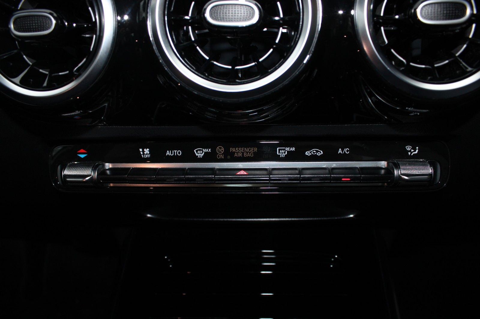 Mercedes-Benz B180 Progressive DCT LED+RFK+NAVI+SPURH.+DAB+GRA foto 14