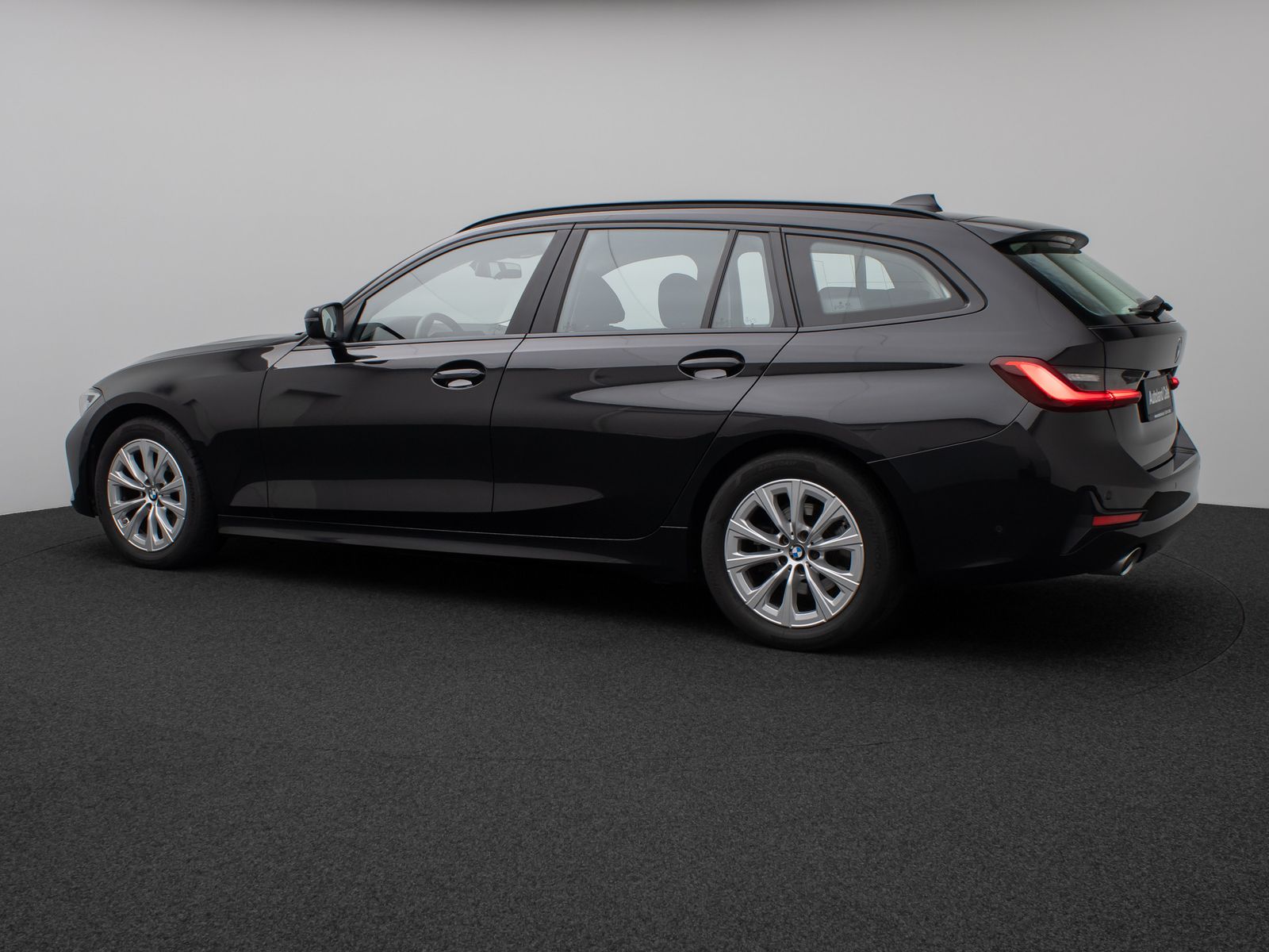 Fahrzeugabbildung BMW 320d Kamera DAB HiFi Komfort Alarm Standheizung