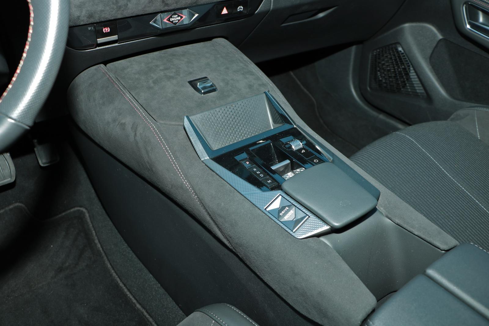 DS Automobiles DS4 1.2 PureTech 130 Performance Line Klimaau./ 