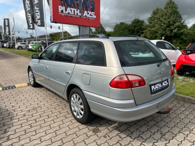 Toyota Avensis  1.8 Linea Sol