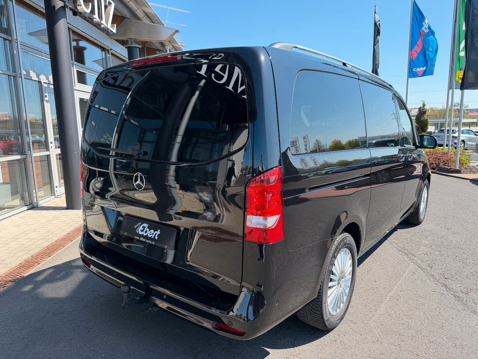 Fahrzeugabbildung Mercedes-Benz V 250 d DISTRONIC AHK2,5to 7Sitze Kamera