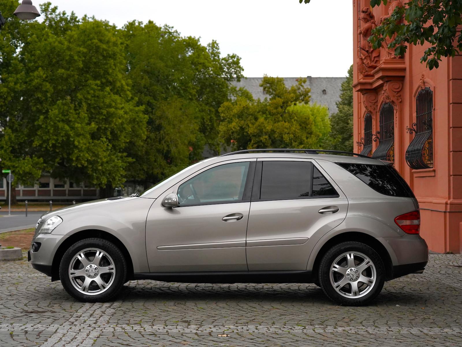 Mercedes-Benz ML 320 CDI 4Matic*Carplay~AHK~S-Dach~Luft~Xenon*