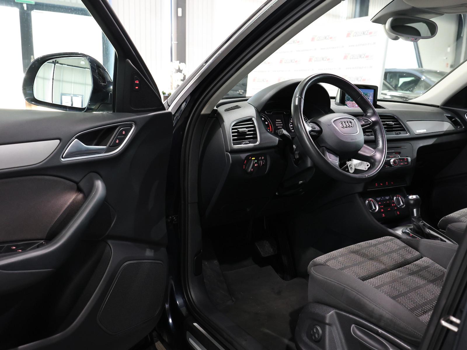 Audi Q3 2.0 TFSI QUATTRO SPORT / NAVI+KAMERA / ALLRAD