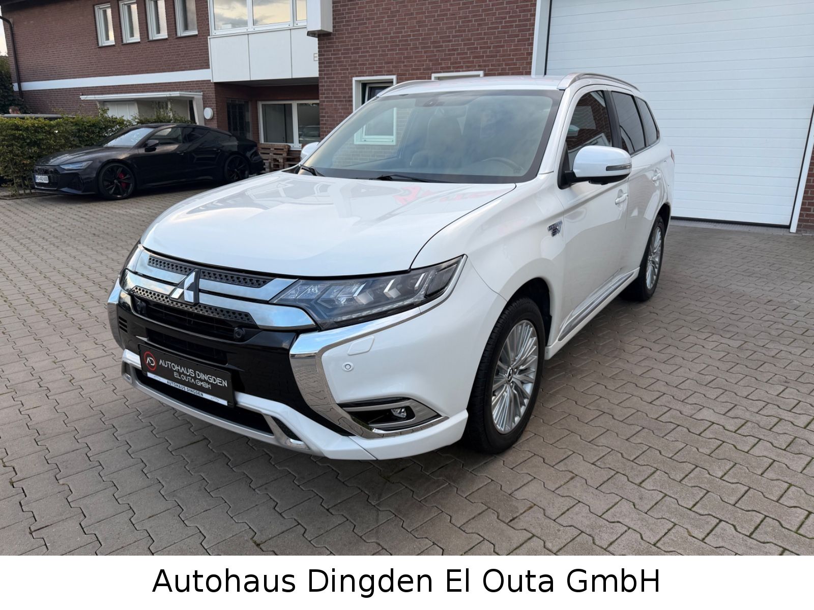 Mitsubishi Outlander PHEV Intro Edition 4WD imagem 3