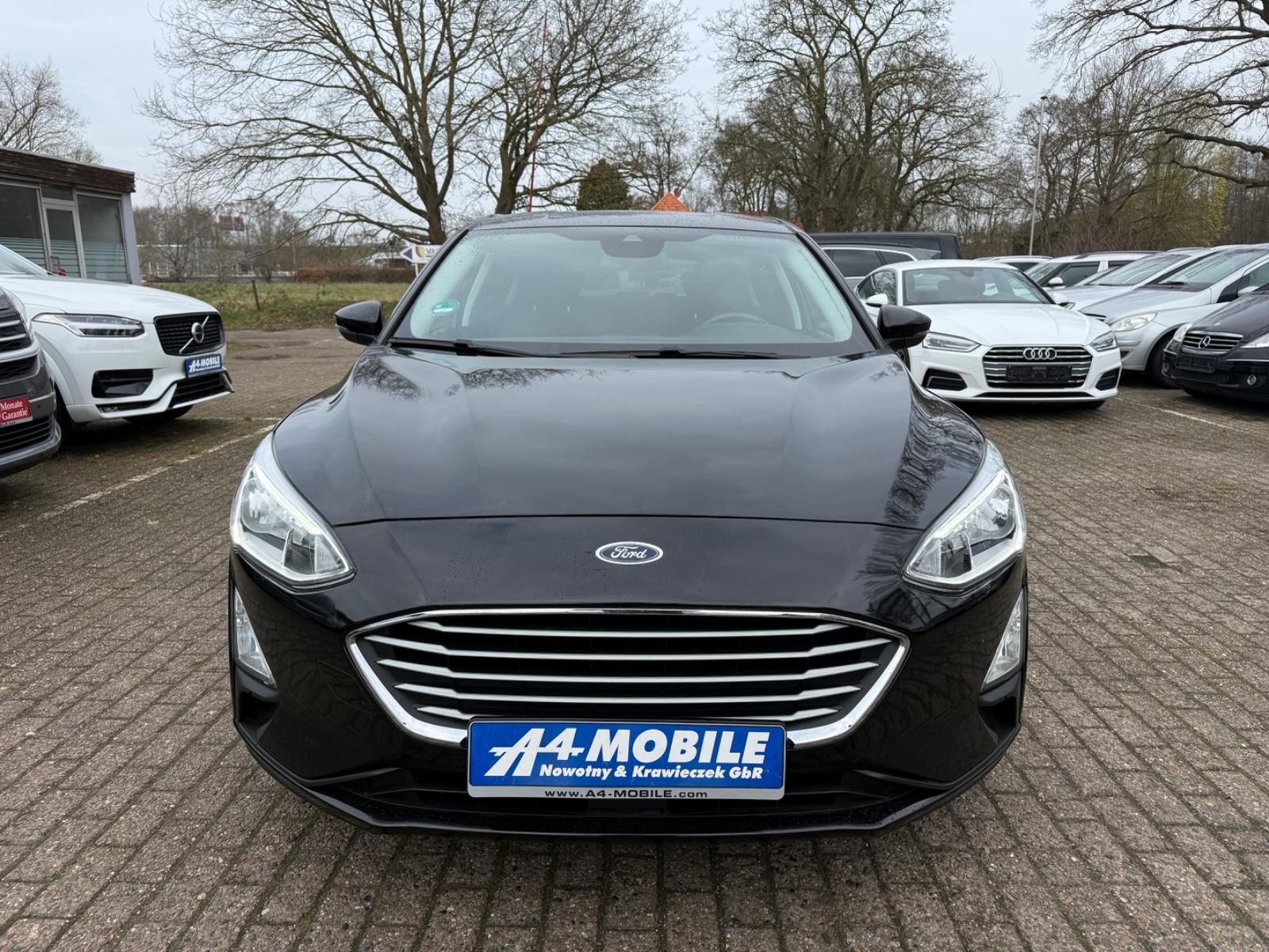 Ford Focus Limousine Automatik Trend Einparkhilfe