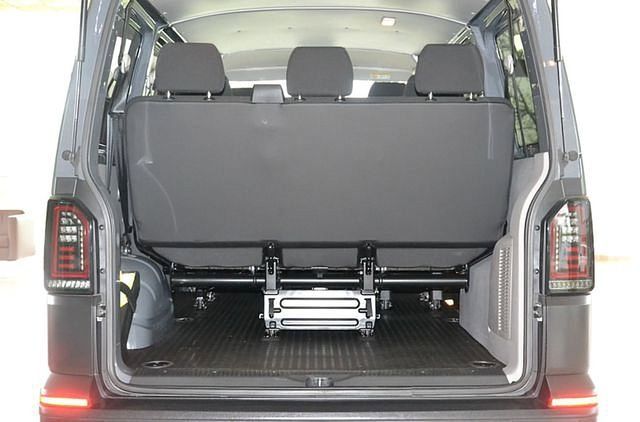 Fahrzeugabbildung Volkswagen T6 Lieblingsbus 2.0 TDI 4M Diff. AHK LED Klima