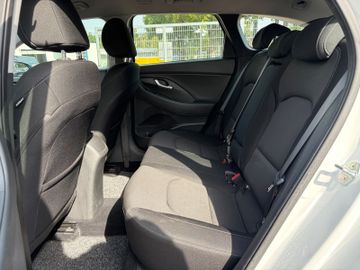 Hyundai i30 - 12