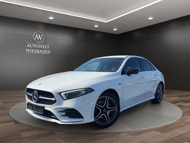 Mercedes-Benz A 250 e Edi 2020 I Multibeam I R.Cam I AMG| Limo