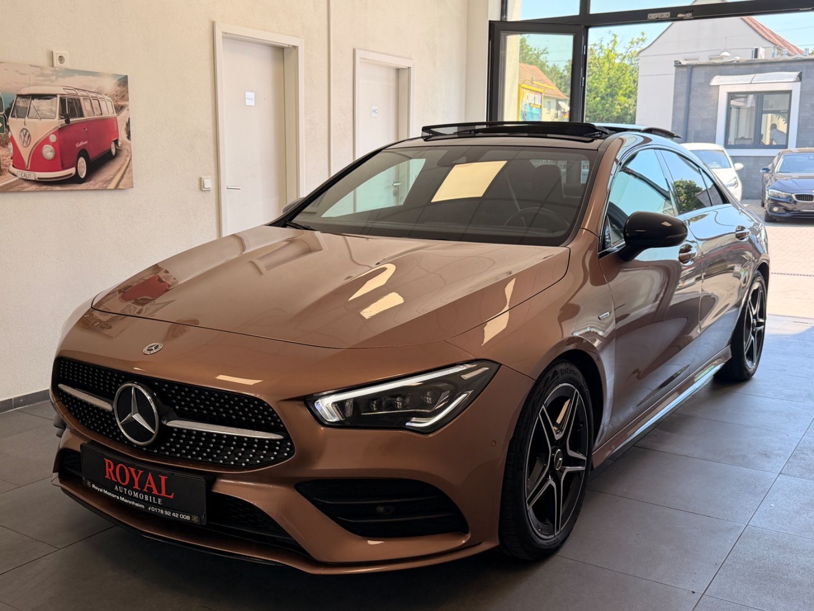 MERCEDES-BENZ CLA 200 4Matic-AMG-Pano-Night Paket-Kamera-LED