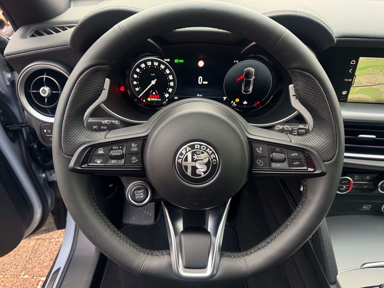 Fahrzeugabbildung Alfa Romeo Stelvio VELOCE 280PS AT8 Panorama Memory Leder