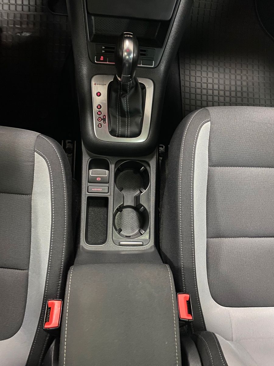 Fahrzeugabbildung Volkswagen Tiguan 2.0 TSI DSG 4MOTION LIFE+1.HAND+Bi-XENON+