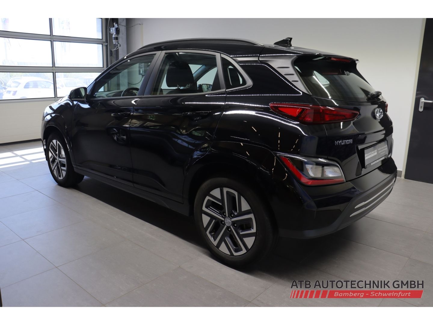 Fahrzeugabbildung Hyundai KONA Elektro Select 39,2kWh 96,4% SOH ACC Apple