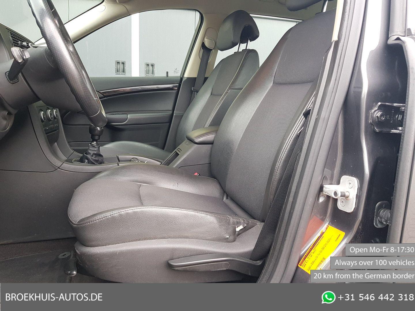 Saab 9-3 2011 — photo 11
