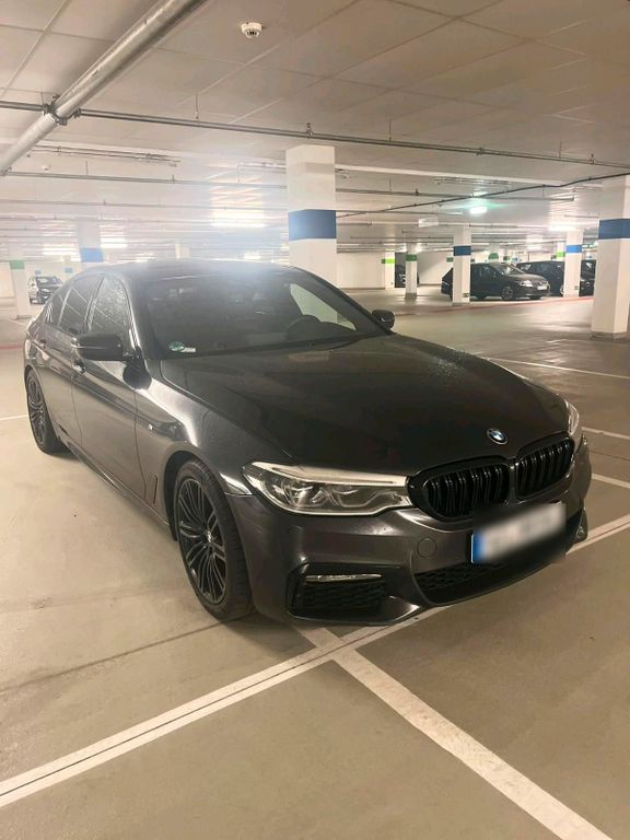 Image of BMW 530