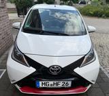 Toyota Aygo (X) 1,0-l-VVT-i x x