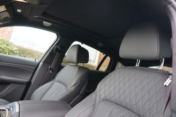 Fahrzeugabbildung BMW X6 xDrive 40 d M Sport Edition NETTO EXPORT