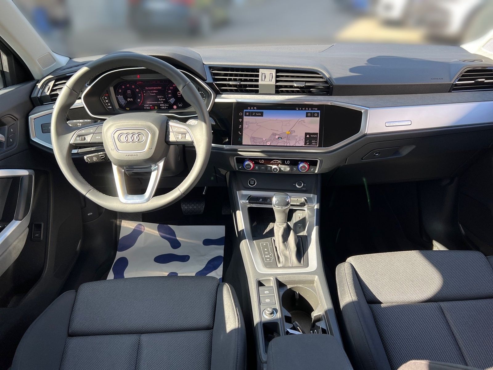 Audi Q3 - Bild 11