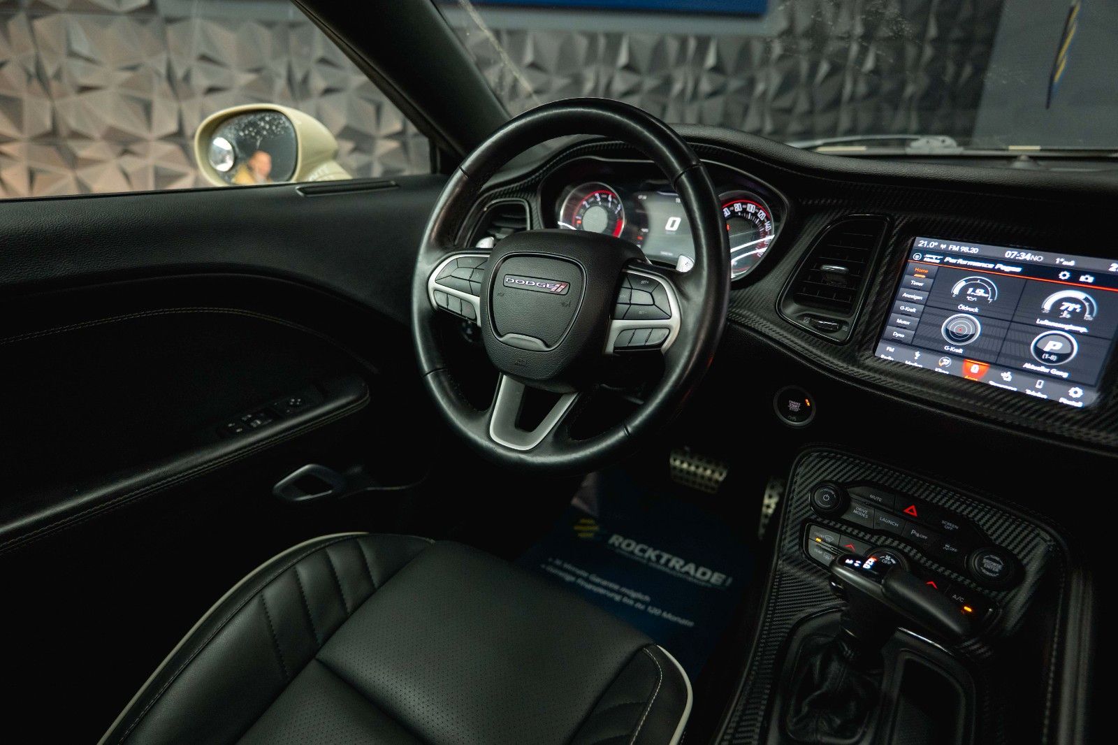 Fahrzeugabbildung Dodge Challenger 6.4 V8 SRT 392 R/T SCAT PACK WIDEBODY